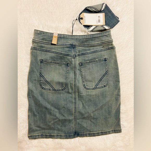 Prana Broadway Skirt - Dusted Blue - Picture 13 of 15